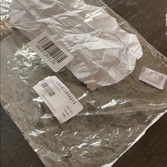 Fashion Nova Striped crochet CROPPED Top M/L - Picture 7 of 7